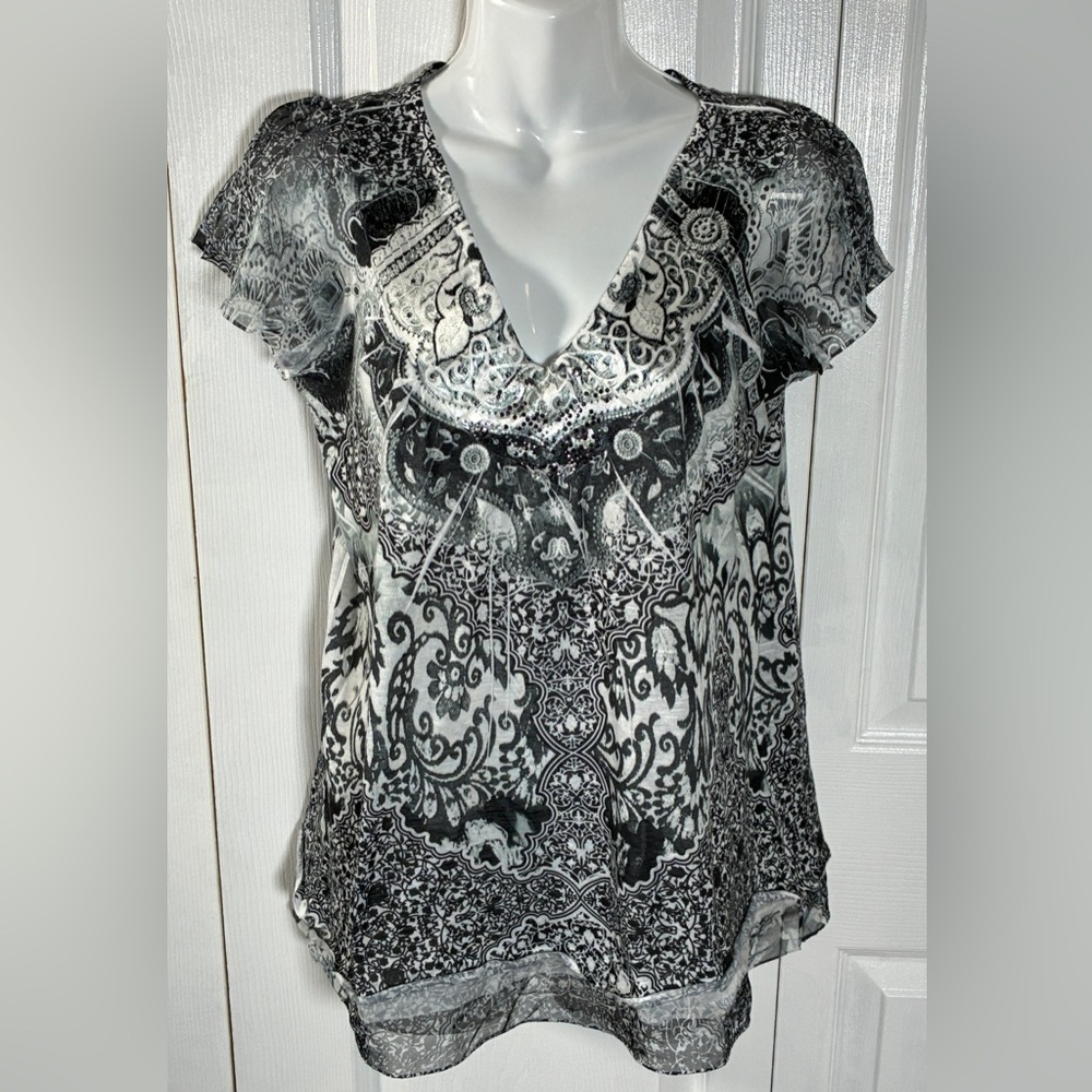 Live and Let Live Sheer Baroque Print Blouse Y2K Flutter Sleeve Small